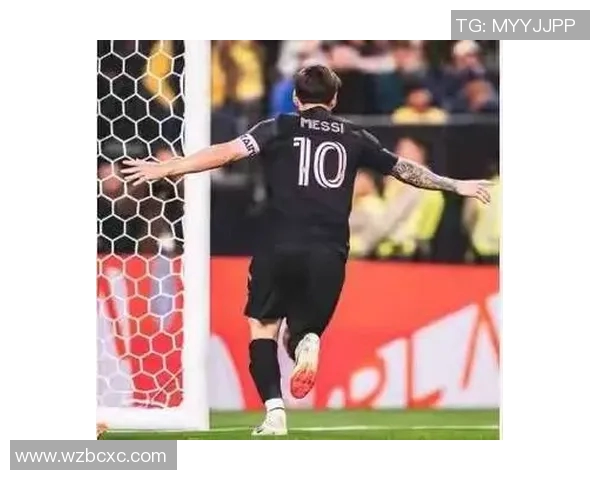 伊布点评迈阿密失利称梅西队友如背水泥袋跳球显疲态