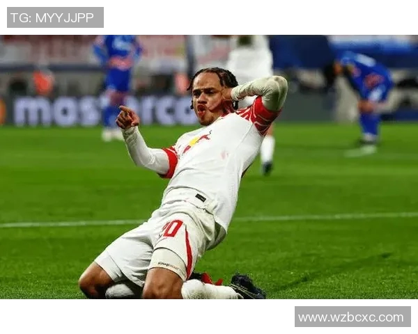 哈维西蒙斯:年轻天才在足球世界的崛起与未来展望